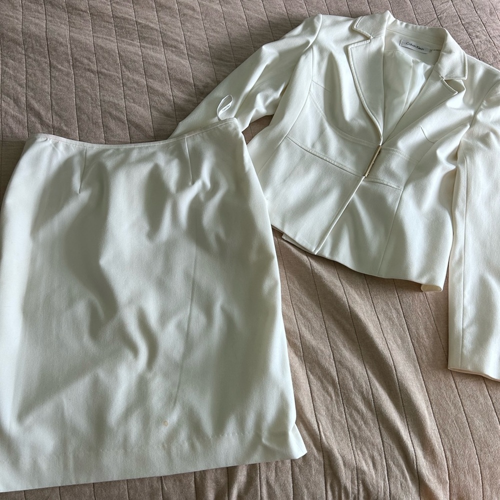 Calvin Klein two piece white skirt suit size 10